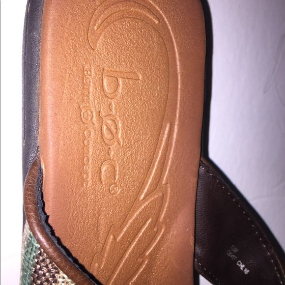 B.O.C flip flops-EUC - Picture 5 of 8